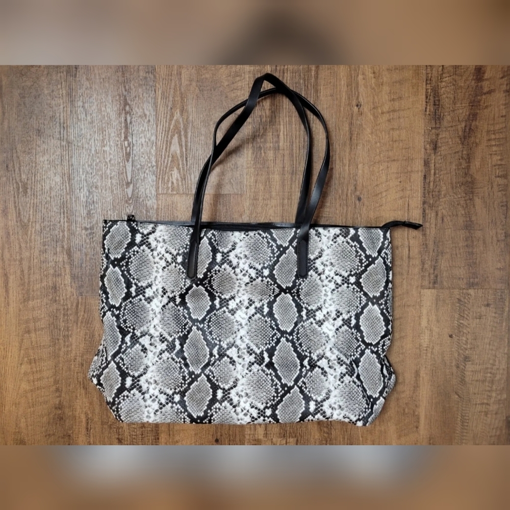Mia & Luca faux leather tote